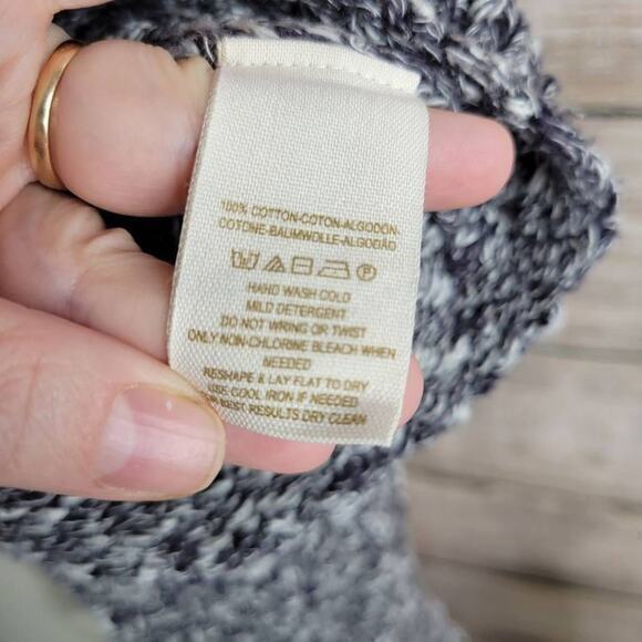 Free People Women's Long Sleeve Round Neck Knit Sweater Size XS‎ - Picture 5 of 6